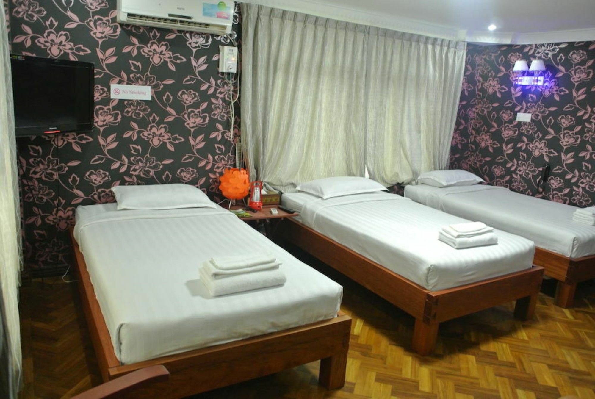 Gyogon Yaewaddy Motel المظهر الخارجي الصورة